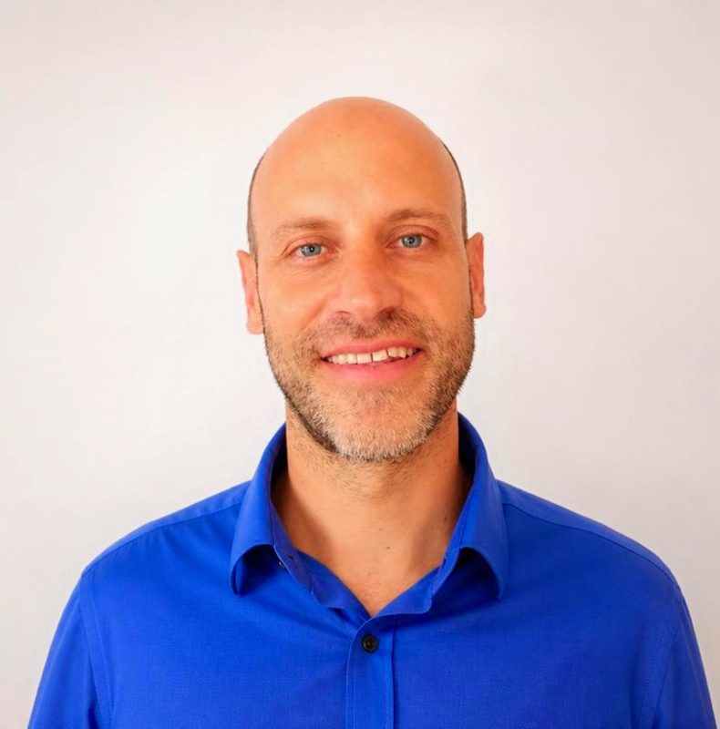 Foto de perfil de LinkedIn hombre moderno - 1